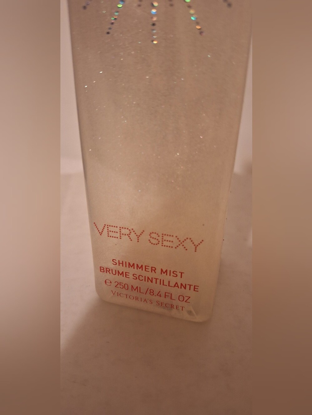 Victoria's Secret Very Sexy Shimmer Mist — Pearl/Sheer White - Picture 2 of 6